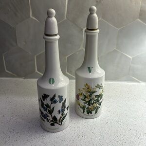 Portmeirion oil and vinegar set